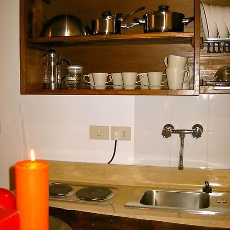 Casina Roma, 2 Min To Piazza Navona Daire Roma