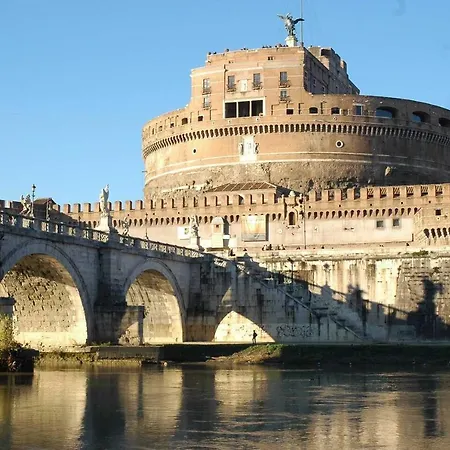 Casina Roma, 2 Min To Piazza Navona Daire